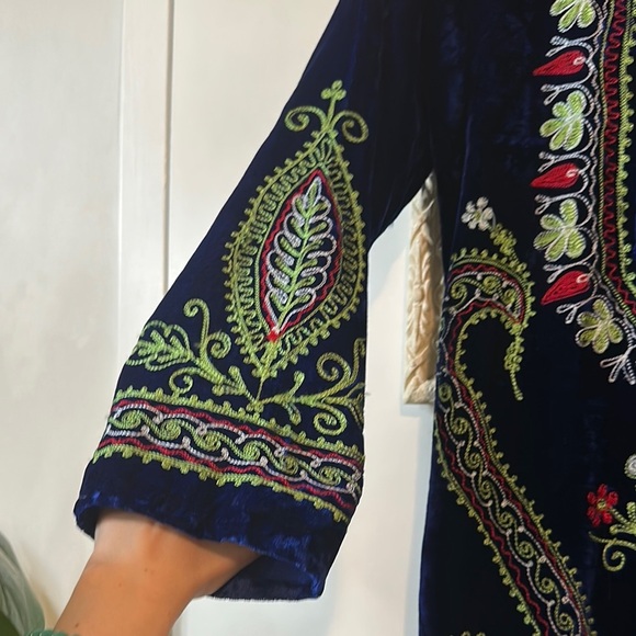 Rare Vintage 1970’s India Crushed Velvet Rayon Embroidered Blue Kaftan Maxi - Picture 10 of 16